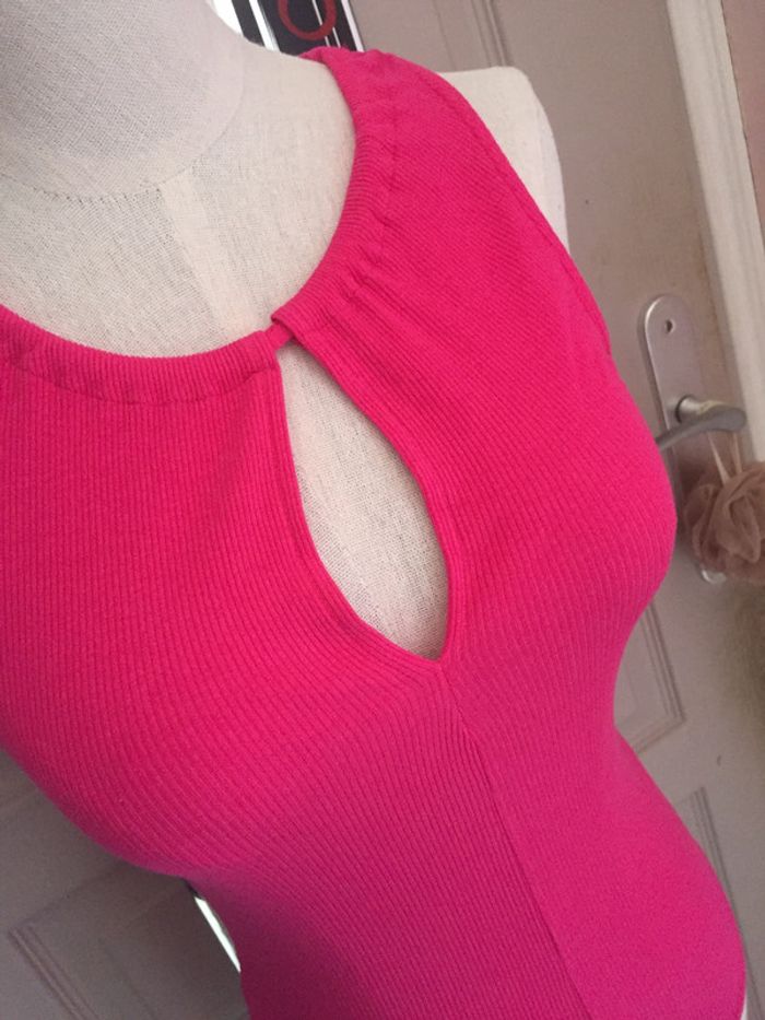 Body 🎀 débardeur ouvert Jennyfer taille XS 4euros - photo numéro 2