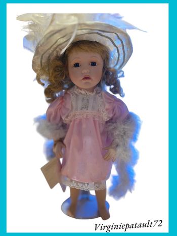 Poupée collection Doriane 39 cm