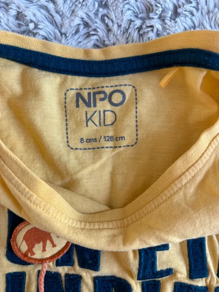 Lot 3 t-shirts 8 ans - photo numéro 8