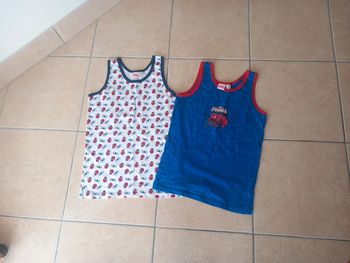 Lot 2 maillots de corps 8/10 ans speederman