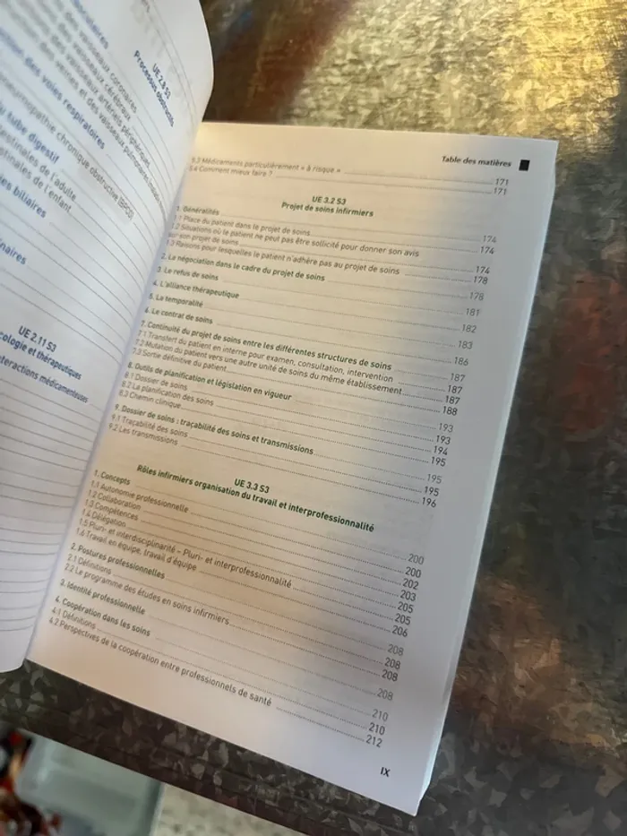 Livre, étude infirmière, IFSI Max - photo numéro 7