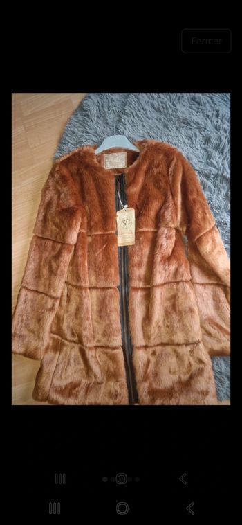 Manteau mi long  fausse fourrure 36 neuf cheyenne
