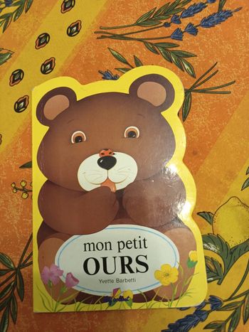 Livre en carton mon petit ours