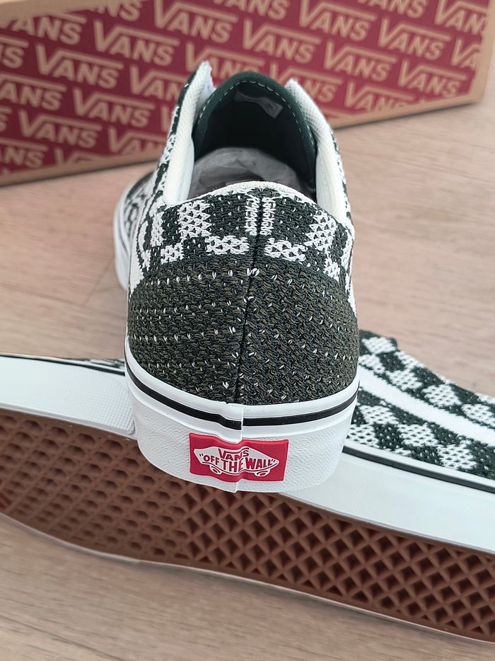 Baskets chaussures vans old skool taille 42 neuves - photo numéro 4