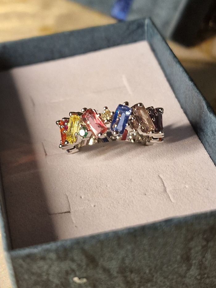 Bague incrustée de cristaux - photo numéro 3