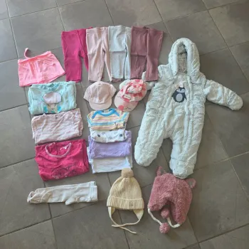 Lot vêtements 9 et 12 mois