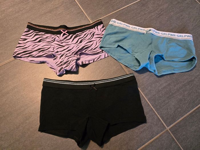 Lot culottes 12.14 ans