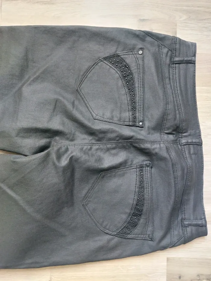 Pantalon noir "Breal" légèrement enduit - photo numéro 6