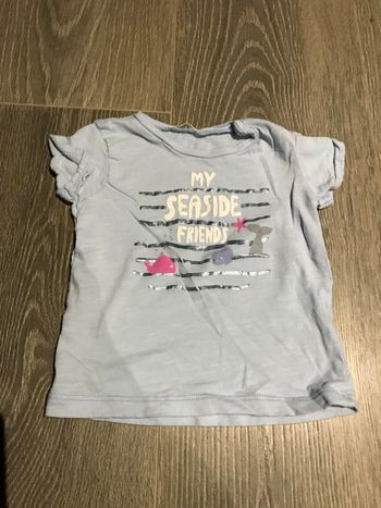 T-shirt benetton 6 mois