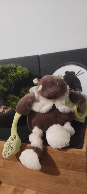 Doudou d'activité hippopotame Baby nat bazile marron vert blanc feuille pouet