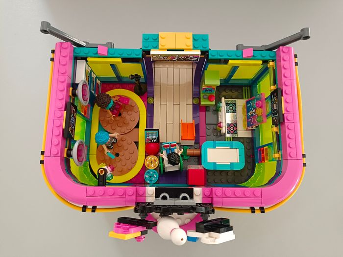LEGO Friends Salle d’Arcade Roller Disco 41708 - photo numéro 3