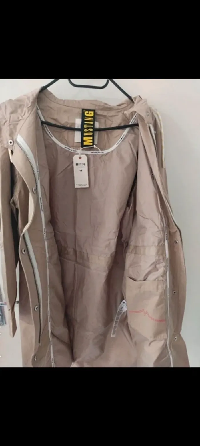 Parka Mustang beige taille S neuf - photo numéro 2