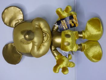 Peluche Mickey Mouse Gold Edition Disney