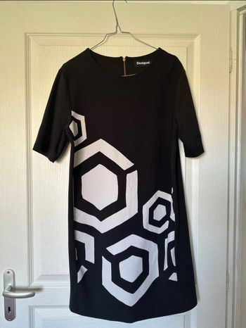 Robe DESIGUAL