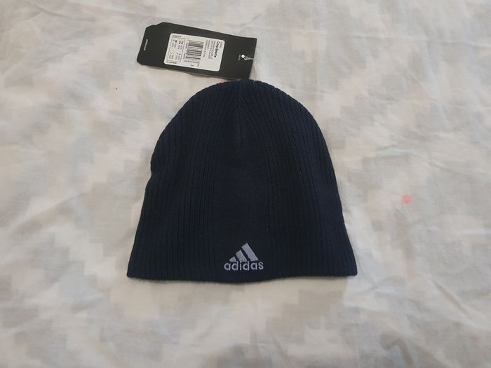 Bonnet Adidas enfant taille 6-10 ans - photo numéro 3