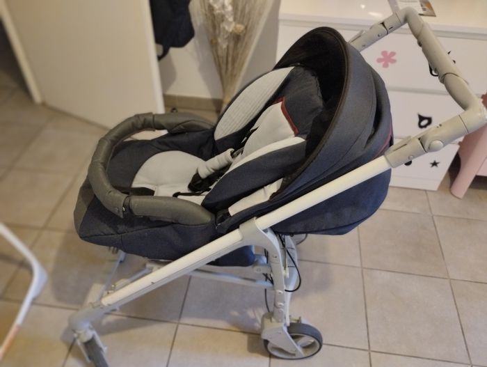 Poussette Chicco trio love - photo numéro 2