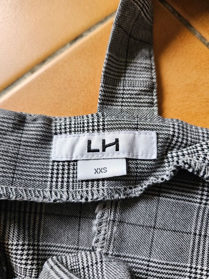 Robe droite courte - photo numéro 3