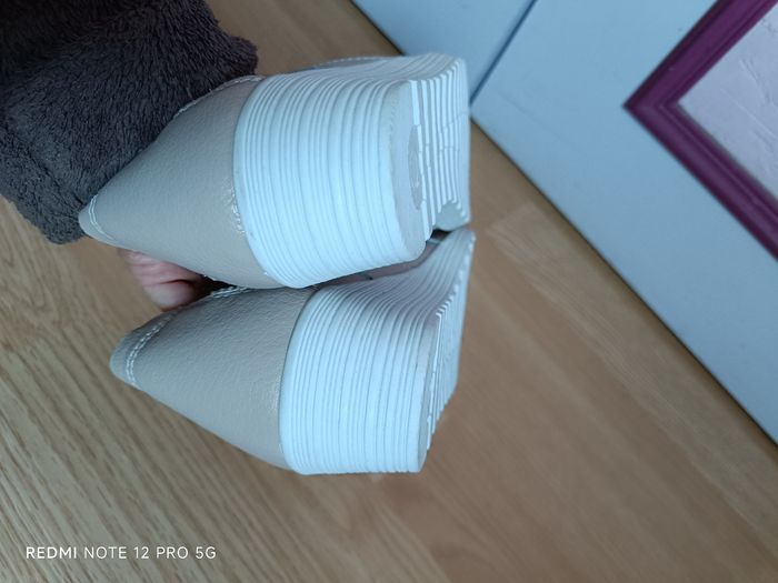 Ballerines beige cuir Damart neuves p.37 - photo numéro 7