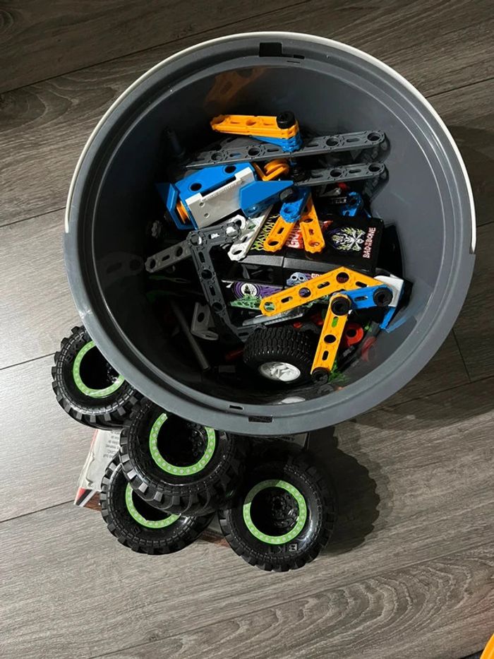 Meccano lot de 2 ( Baril 20106 et Monster jam 21101) - photo numéro 5