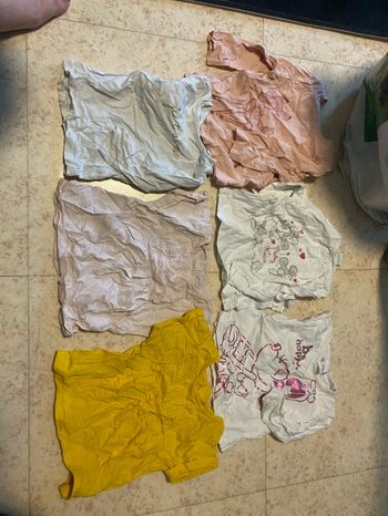 Lot vêtement bébé