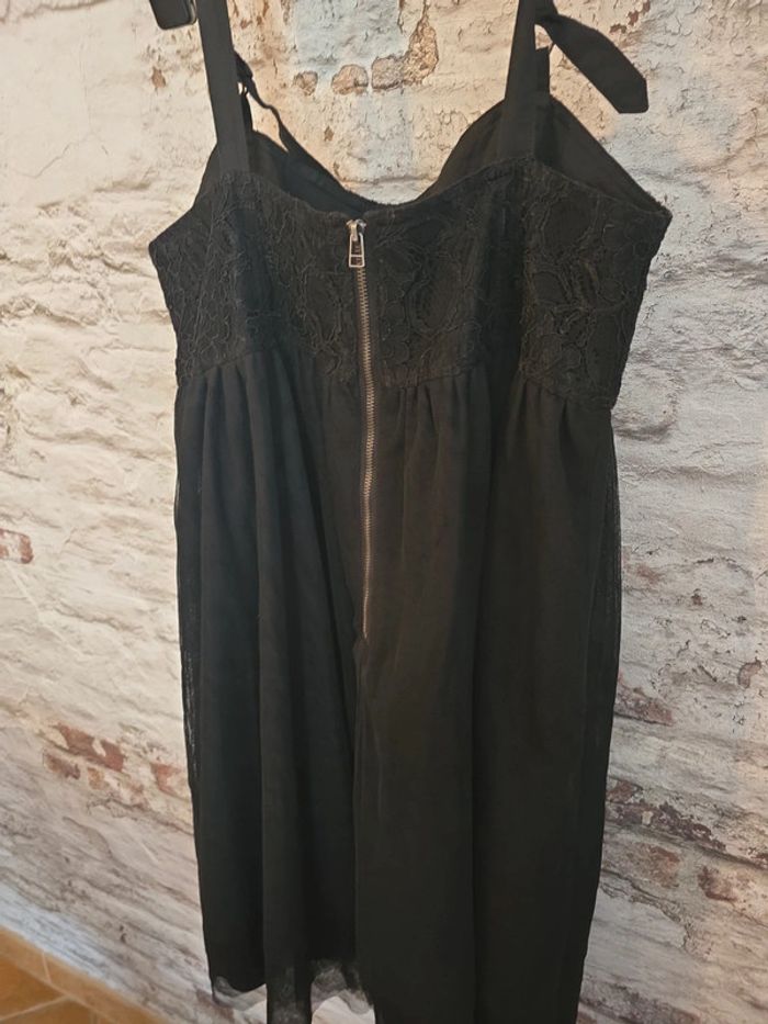 Robe noire - photo numéro 8