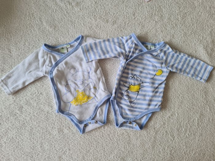 Lot 2 body cache cœur winnie 1 mois