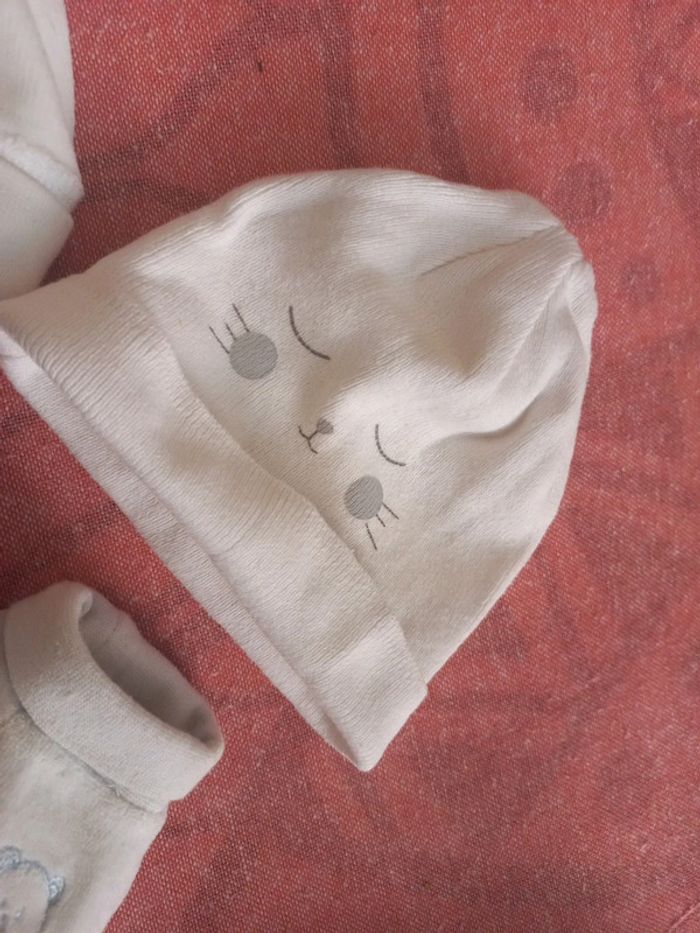 Lot bonnet chaussons naissance - photo numéro 4