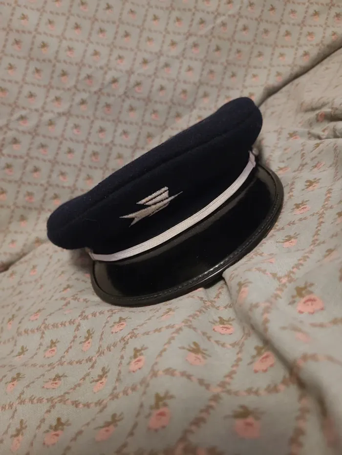 Casquette De Facteur