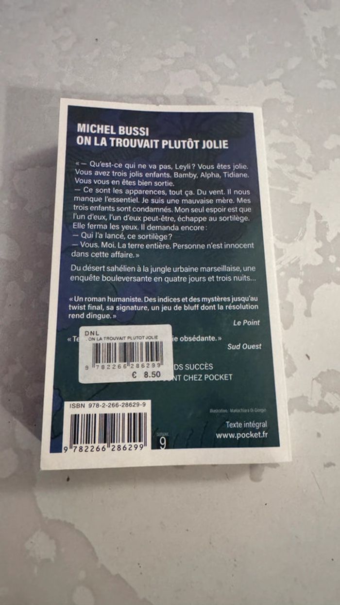 Michel Bussi – On la trouvait plutôt jolie Édition Pocket – Très bon état - photo numéro 4