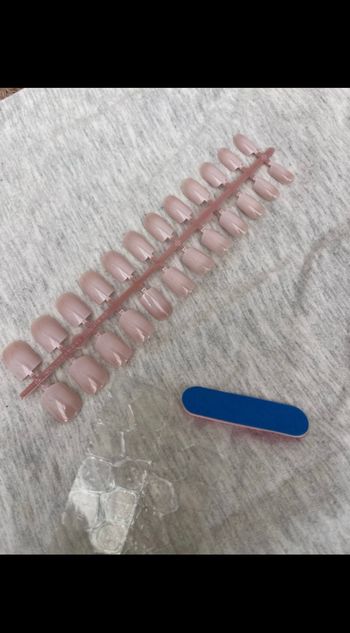 Faux ongles