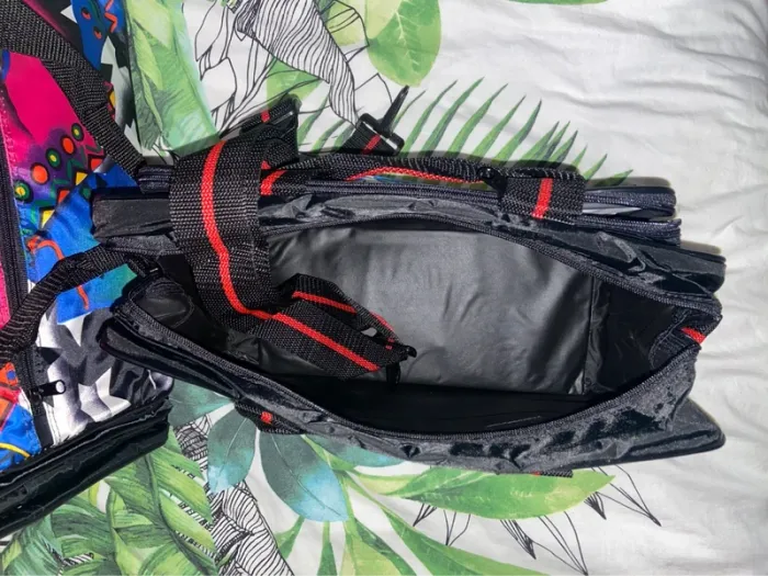 Sacs de voyage et trousse de toilette - photo numéro 3