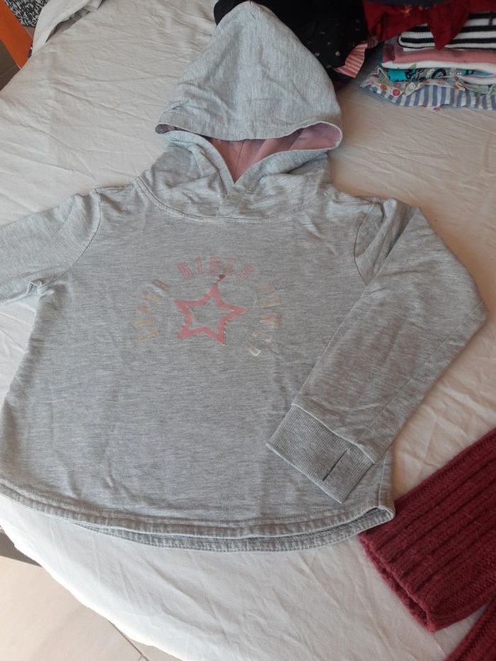 Sweat à capuche 8ans fille the Best
