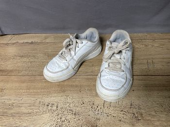 Basket blanche enfant