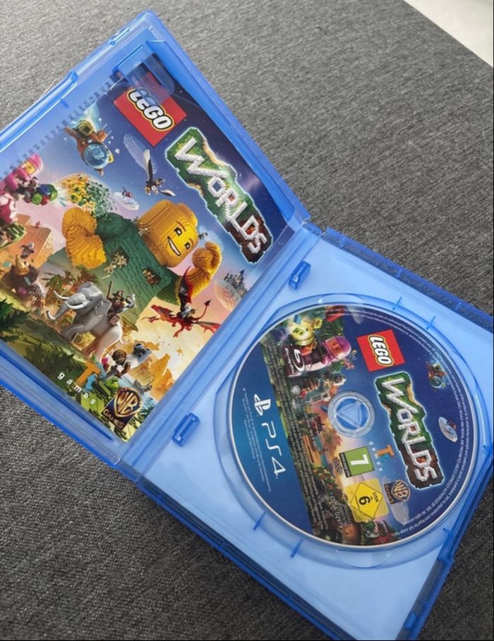 Jeu de Ps4 lego worlds - photo numéro 4
