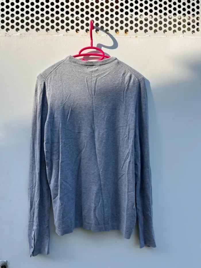 Pull léger gris - photo numéro 3