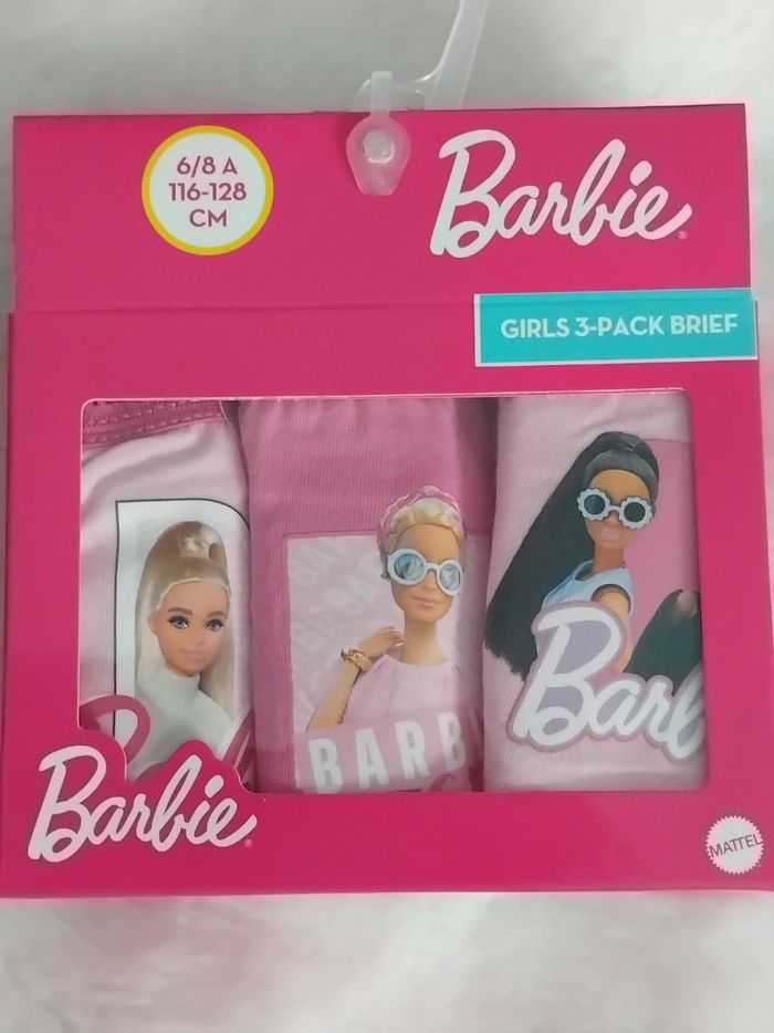Lot 3 slips ,culottes Barbie, neuf, 6/8 ans