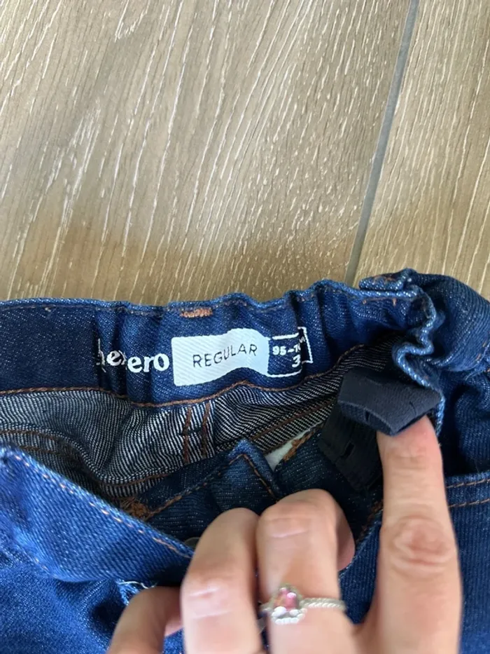 Jean 👖 - photo numéro 2