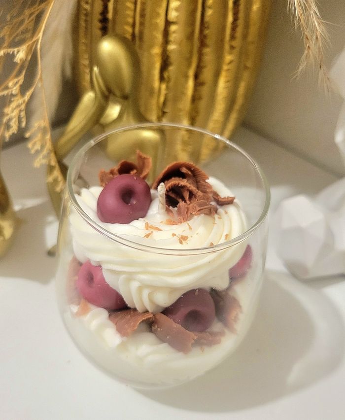 Bougie gourmande parfumé Forêt Noire - photo numéro 4