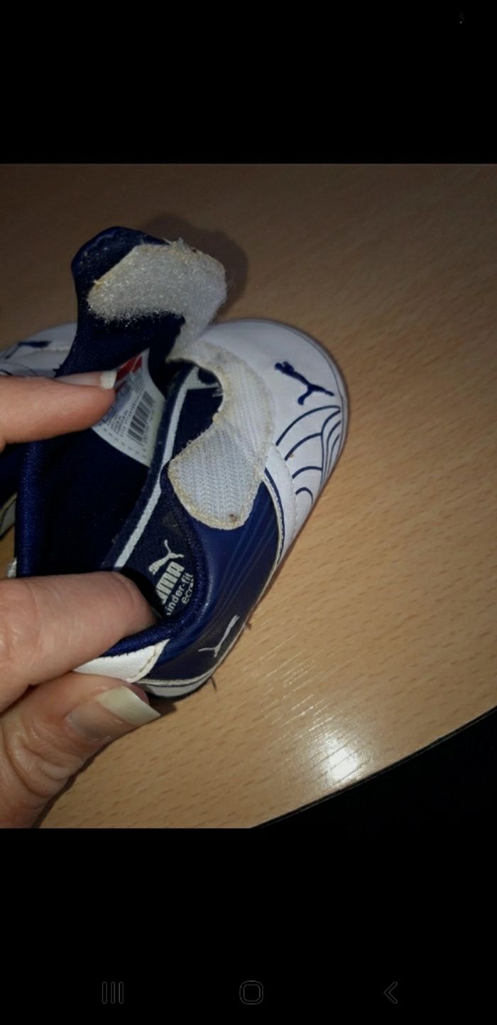 Baskets Puma taille 18 - photo numéro 4