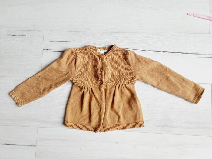 Vêtement fille gilet moutarde Vert Baudet 3 ans