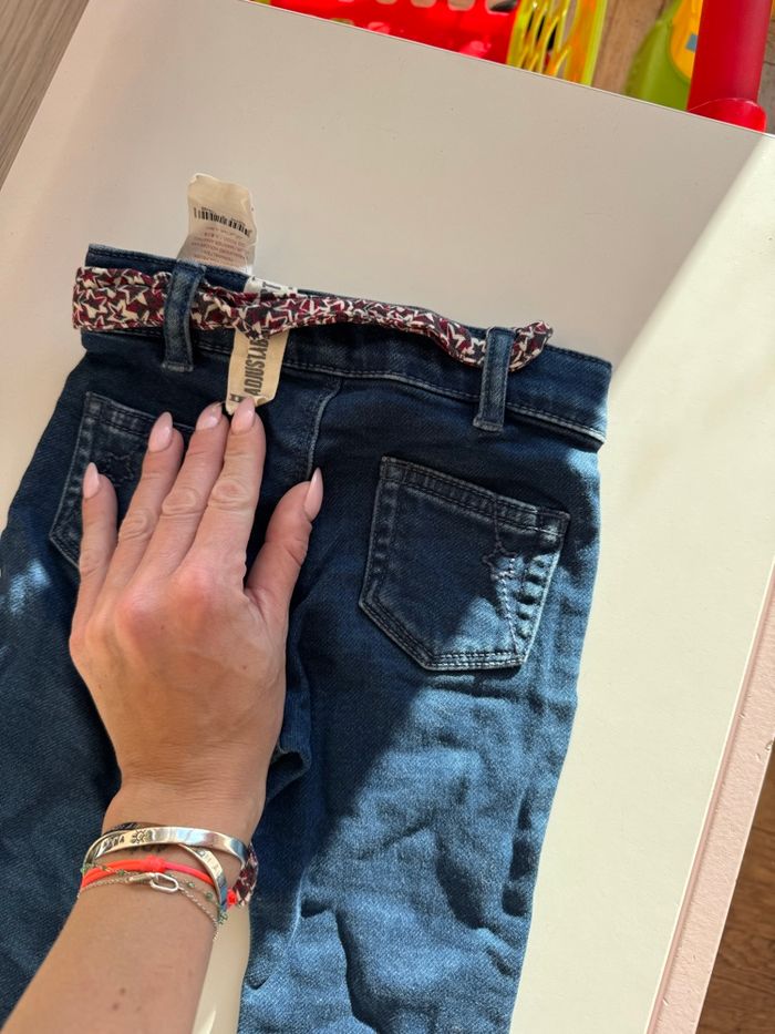 Jean Ikks 6 mois fille - photo numéro 3