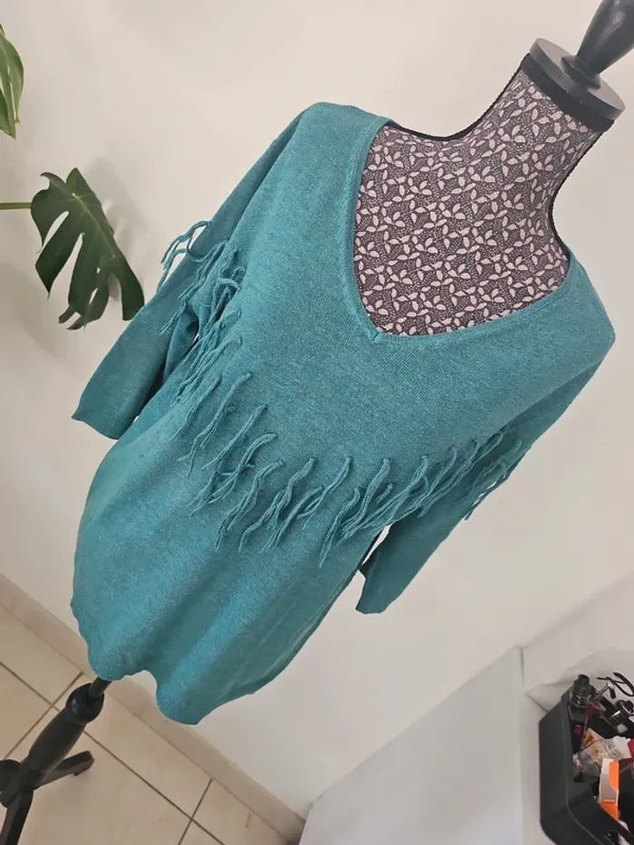 Pull marque RIU Paris - photo numéro 2