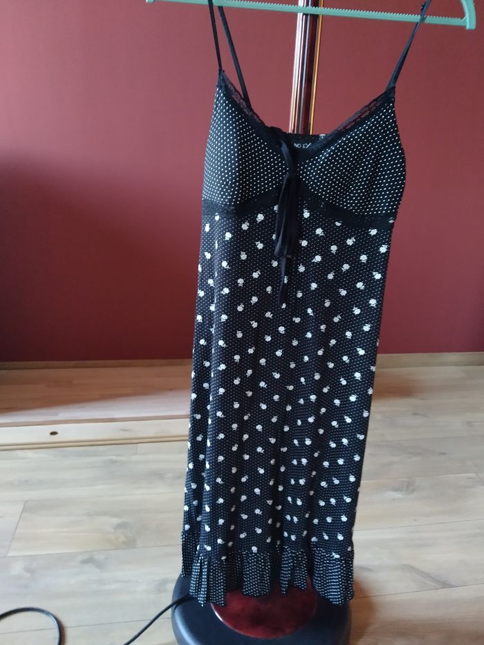 Robe noire à fleur T38/40 femme