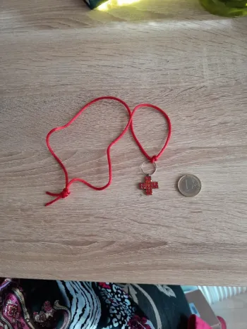 Magnifique collier croix strass
