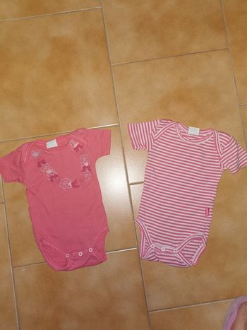 Lot 2 bodies mc 3 mois