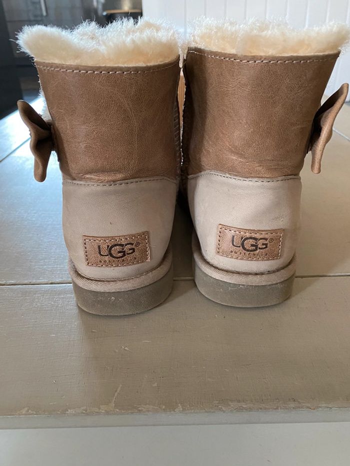 Mini UGG Swarovski taille 37 - photo numéro 12