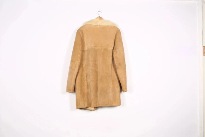 Superbe peau lainée vintage 70-80's en daim fourré (cuir) #240475 - photo numéro 5