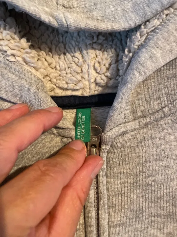 Sweat-shirt zippe benetton - photo numéro 2