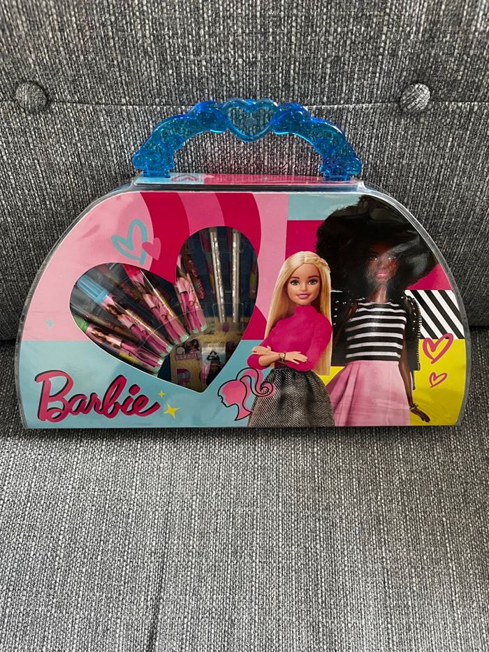 Malette coloriage barbie