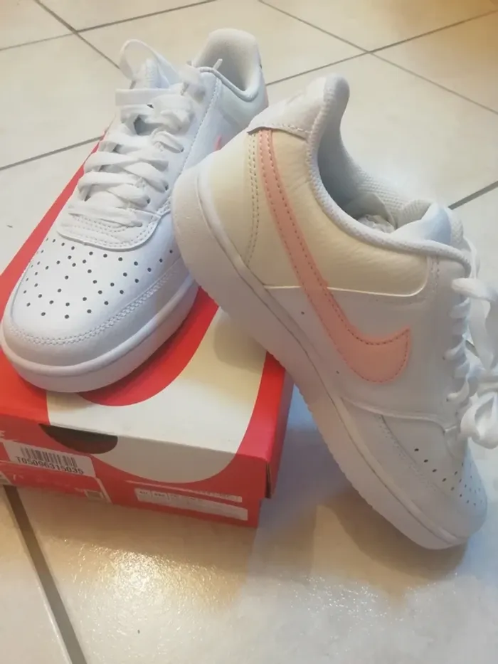 Nike corail - photo numéro 2